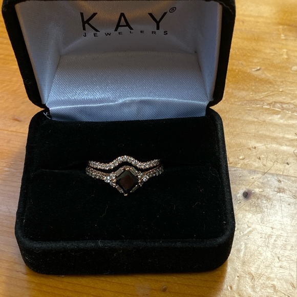 Engagement and wedding band set - Picture 4 of 4